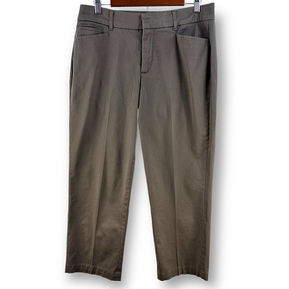 JM Collection khaki capri pants size 10‎